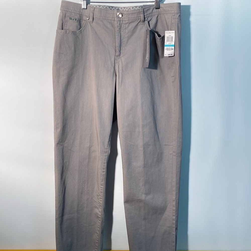 JM Collection - NWT Women’s tummy control pants. Size 16
